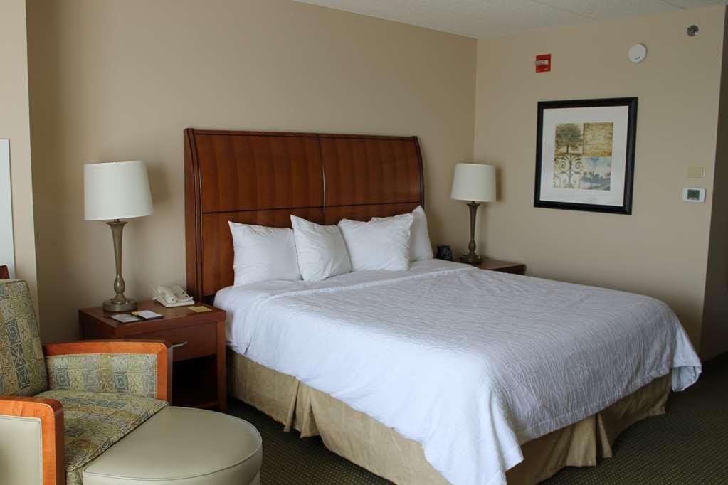 Hilton Garden Inn Addison Habitación foto