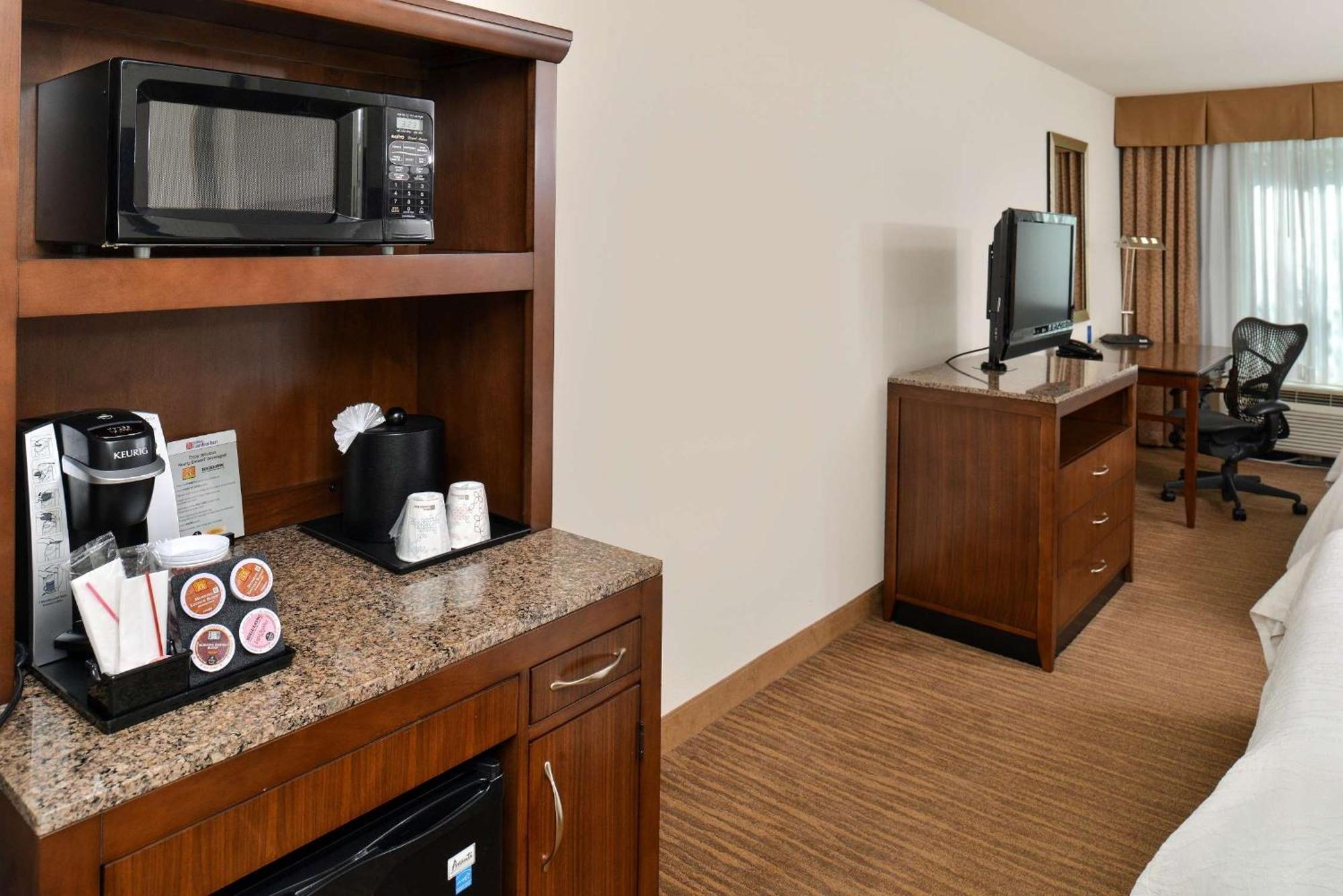 Hilton Garden Inn Addison Exterior foto